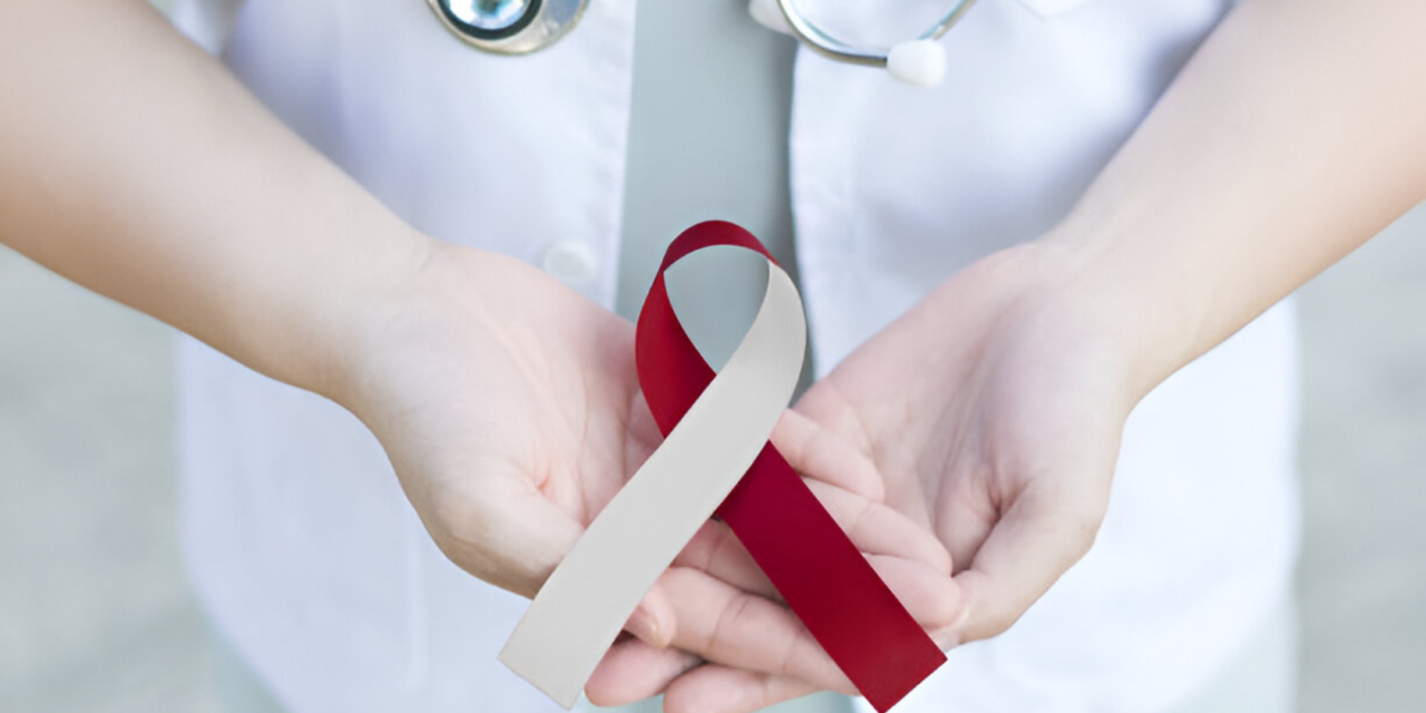 How to Spot and Treat Oral Cancer in Its Early Stages