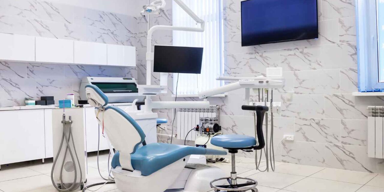 How to Choose the Best Dental Clinic in Hyderabad for a Healthy, Beautiful Smile