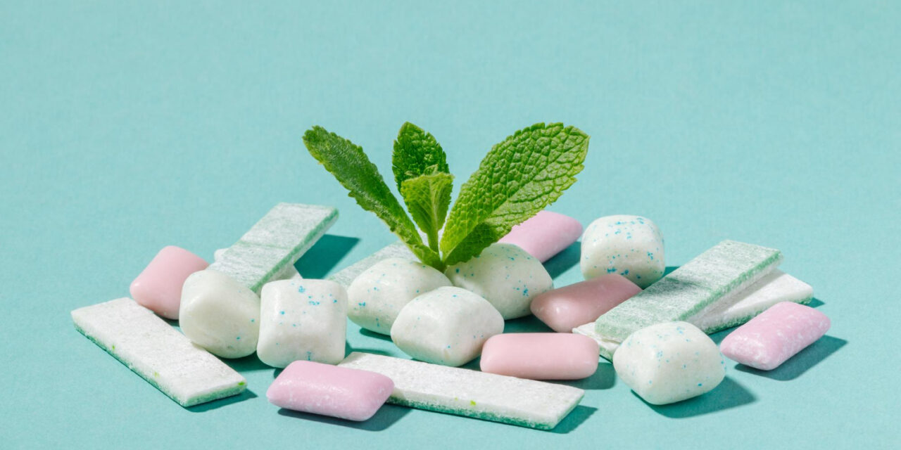 Sugar-Free vs Regular Gum: Which Is Better for Your Oral Health? | Smiline